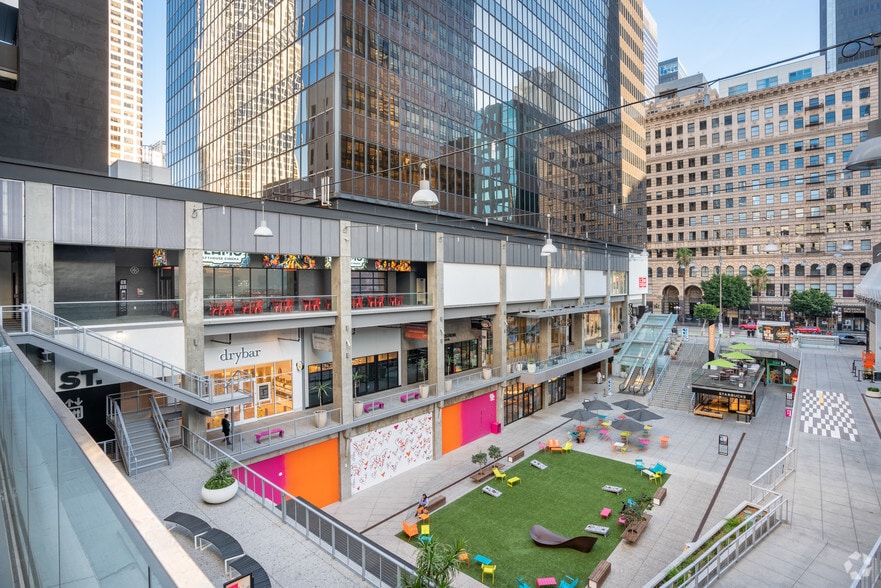 700 S Flower St, Los Angeles, CA for lease - Building Photo - Image 3 of 68