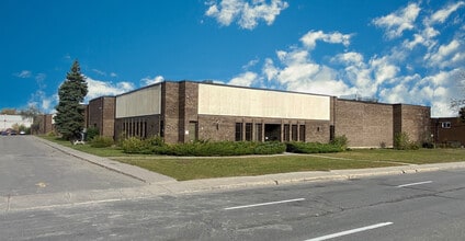 227 Boul Brunswick, Pointe-claire, QC for lease Building Photo- Image 2 of 2