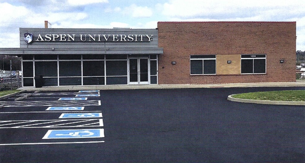 1809 Dabbs Ave, Nashville, TN for sale - Primary Photo - Image 1 of 7