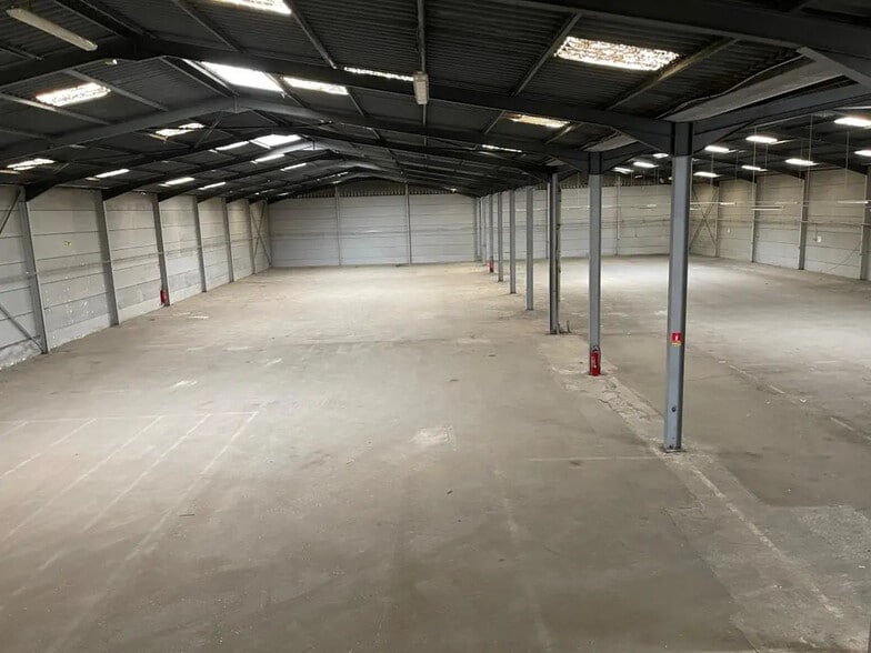 Office in Sète for lease - Interior Photo - Image 3 of 6