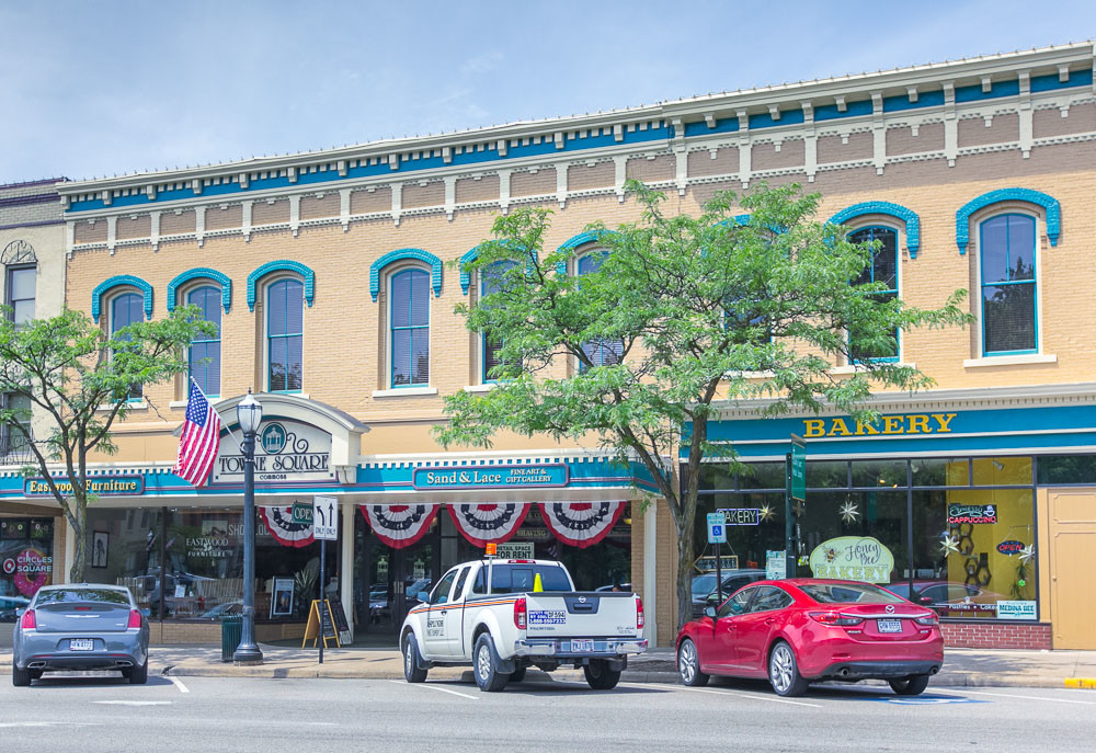 23 Public Sq, Medina, OH for sale Building Photo- Image 1 of 1