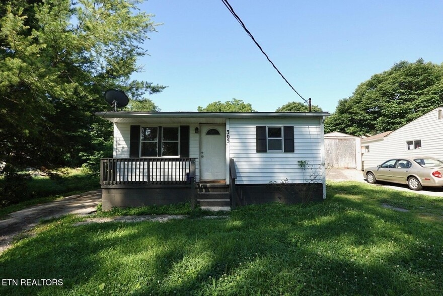 22 Unit Portfolio - Rockwood & Harriman, portfolio of 19 properties for sale on LoopNet.com - Building Photo - Image 3 of 23