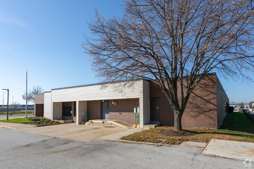 180 W Grange Ave, Milwaukee, WI for sale - Building Photo - Image 3 of 7