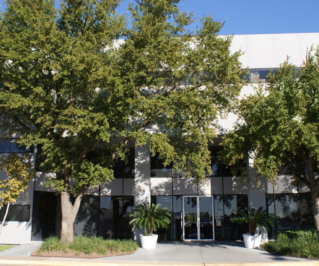 10039 St, Houston, TX 77036 Forum East Building