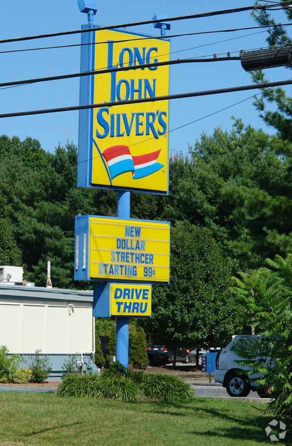 1550 E Main St, Oak Hill, WV 25901