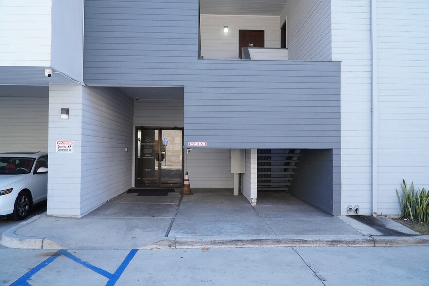 140 S Flower St, Orange, CA for lease - Building Photo - Image 3 of 19