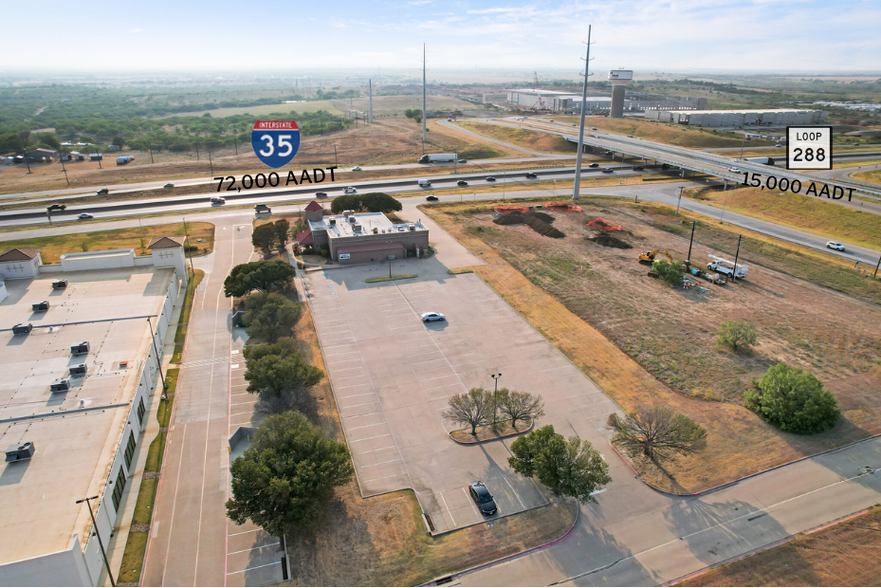 5812 N Interstate 35, Denton, TX for sale - Building Photo - Image 2 of 36