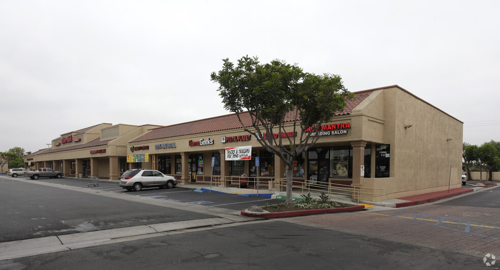 12893-12901 Harbor Blvd, Garden Grove, CA for lease - Building Photo - Image 2 of 3