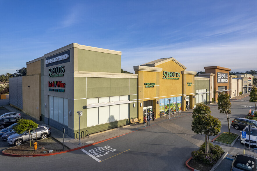 Gellert Blvd, Daly City, CA 94015 - Gellert Marketplace | LoopNet