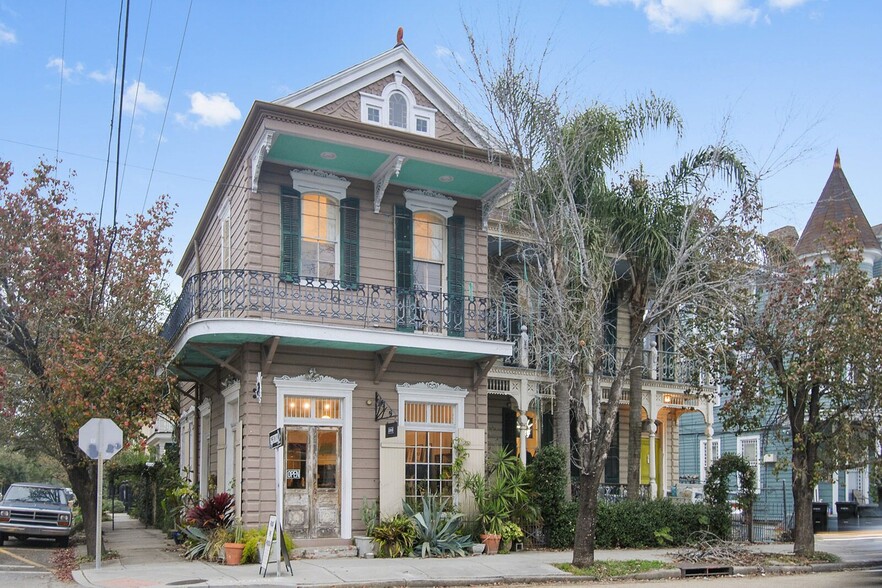 2365 Magazine St, New Orleans, LA for sale - Building Photo - Image 1 of 1