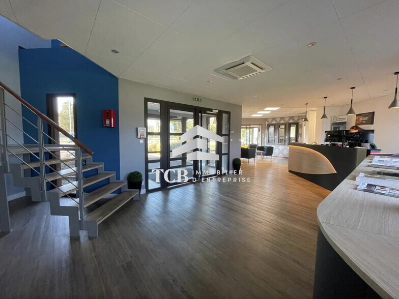 Office in Treillières for sale - Interior Photo - Image 3 of 7