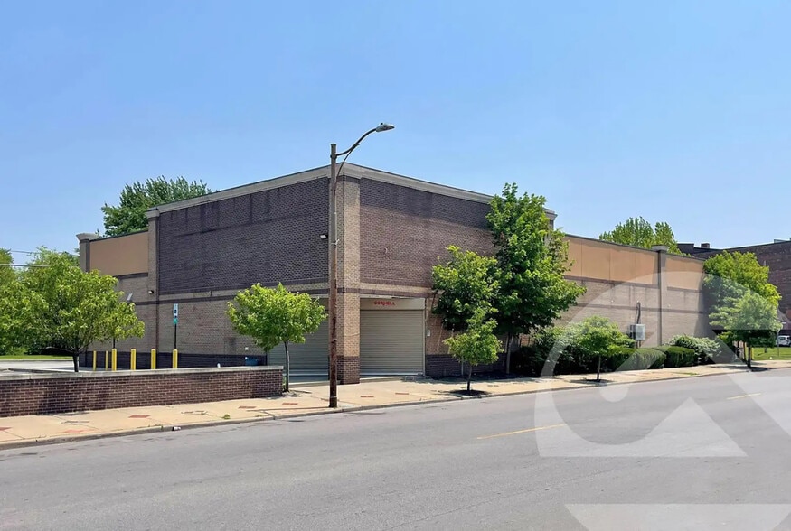 3136 Lagrange St, Toledo, OH for lease - Primary Photo - Image 1 of 1