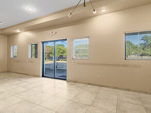 714 S Peek Rd, Katy, TX for lease Interior Photo- Image 2 of 60