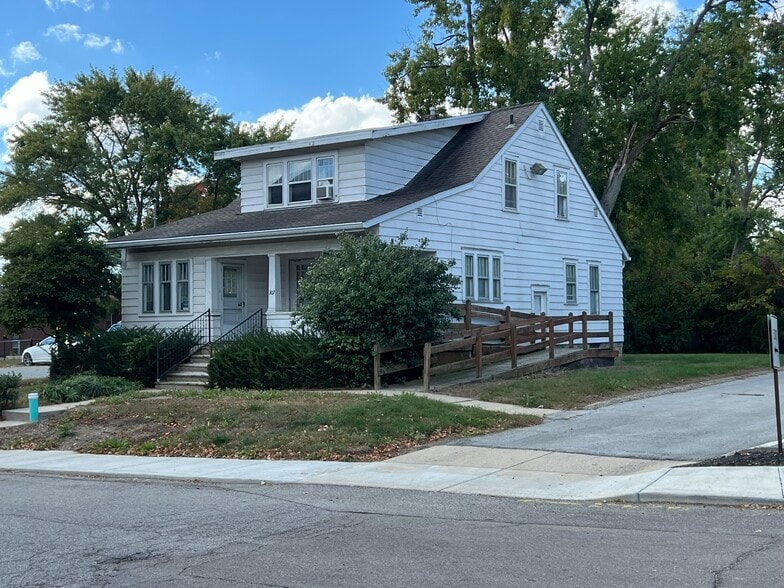 307 Cottage Ave, Anderson, IN for sale - Building Photo - Image 2 of 13