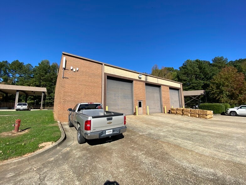 2400 Mellon Ct, Decatur, GA for lease - Building Photo - Image 3 of 51