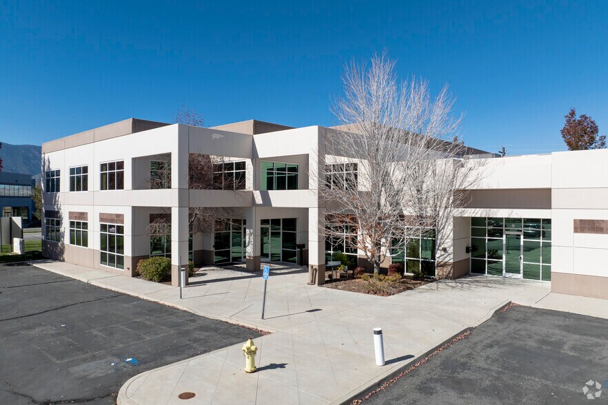 2243 Park Pl, Minden, NV for sale - Primary Photo - Image 1 of 4