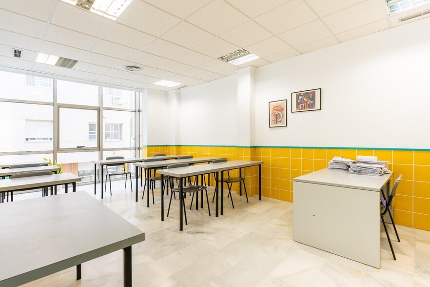 Office in El Ejido, Almería for sale - Building Photo - Image 3 of 15