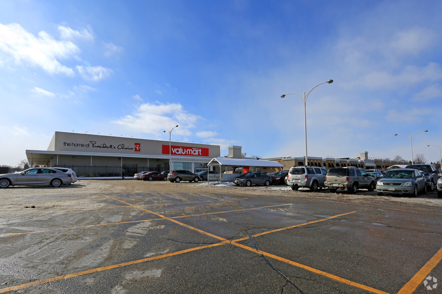 385 Frederick St, Kitchener, On, N2h 2p2 - Retail Space For Lease 