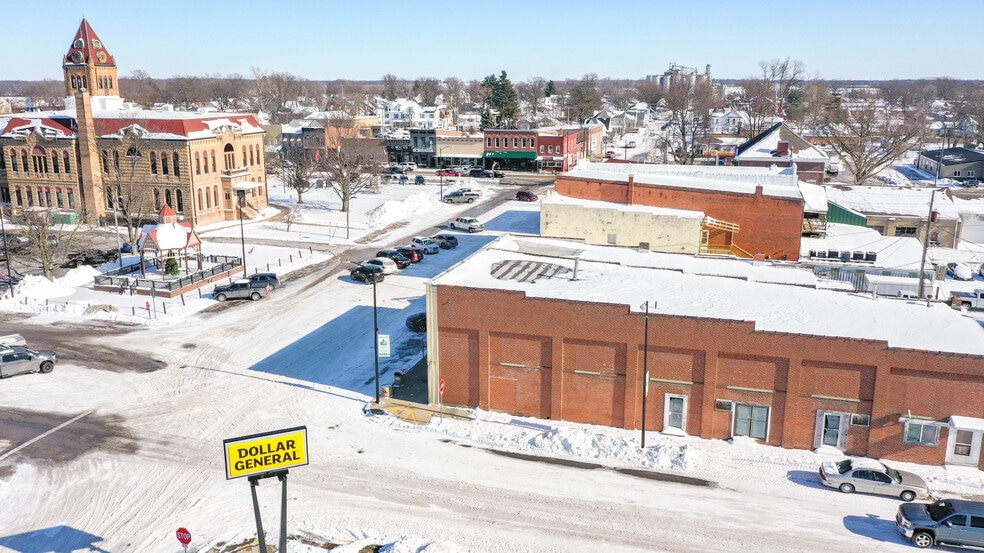 531-533 N Main St, Carrollton, IL for sale - Building Photo - Image 3 of 21