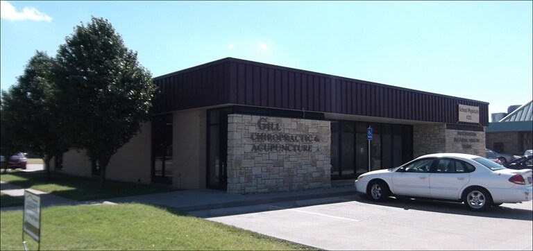 1722 N Plum St, Hutchinson, KS for sale Primary Photo- Image 1 of 1