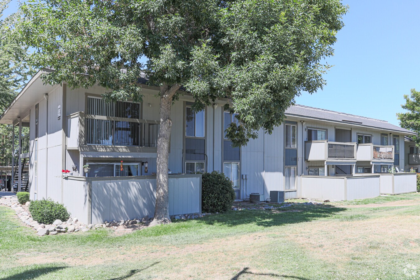 6200 Meadowood Mall Cir, Reno, NV 89502 Property Record