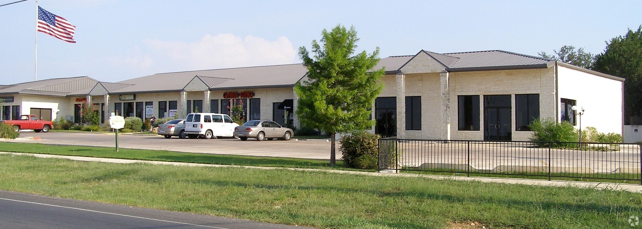 1847 W State Highway 46, New Braunfels, TX for lease Primary Photo- Image 1 of 5