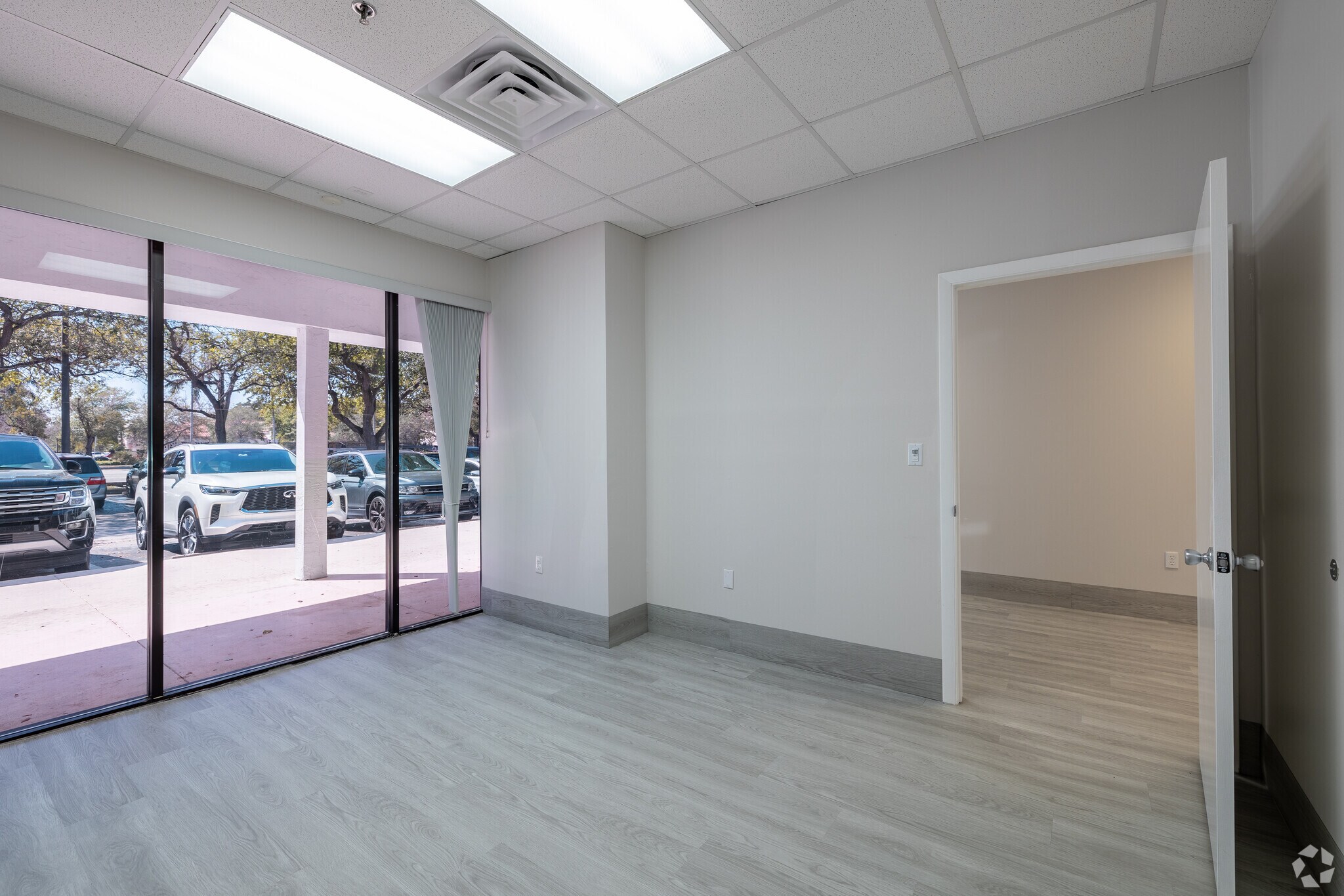 35113541 N Pine Island Rd, Sunrise, FL 33351 Pine Island Shoppes