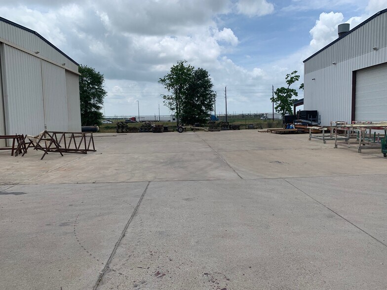 19202 Kickapoo Rd, Waller, TX 77484 Industrial for Lease
