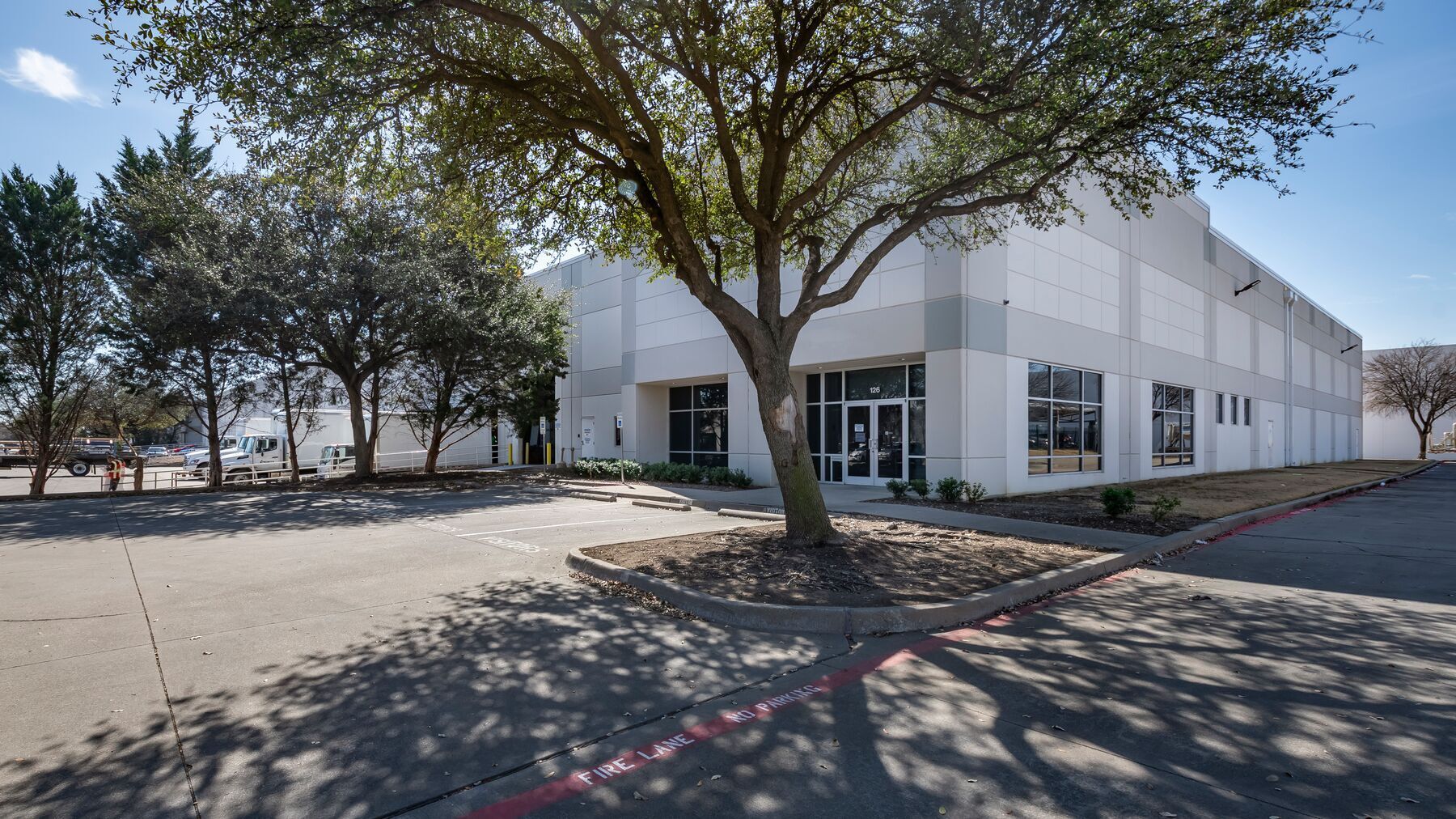 2853 Eisenhower St, Carrollton, TX for lease Building Photo- Image 1 of 6