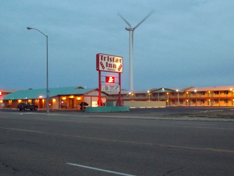 1302 W Route 66 Blvd, Tucumcari, NM for sale - Primary Photo - Image 1 of 12