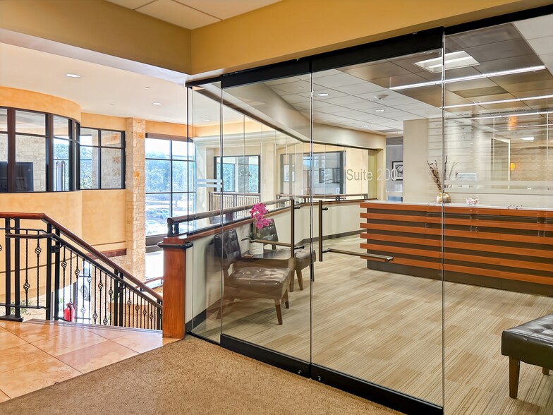 18756 Stone Oak Pky, San Antonio, TX for lease - Building Photo - Image 3 of 21