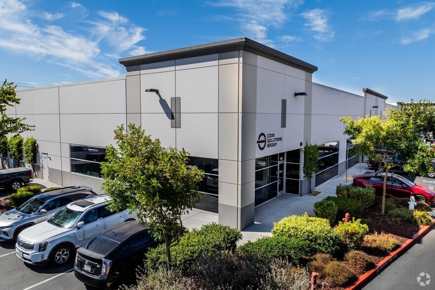 2825 Cordelia Rd, Fairfield, CA for lease - Primary Photo - Image 1 of 4