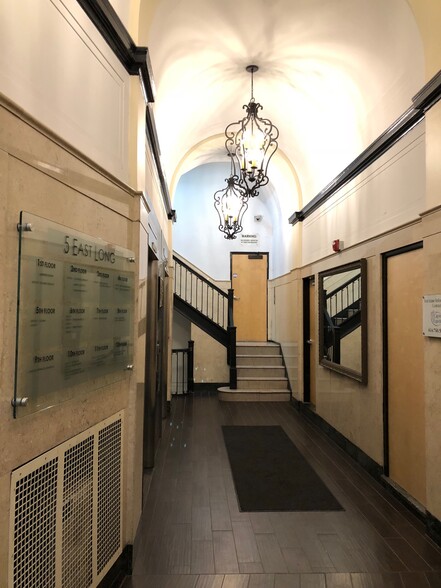 5 E Long St, Columbus, OH for lease - Lobby - Image 3 of 3