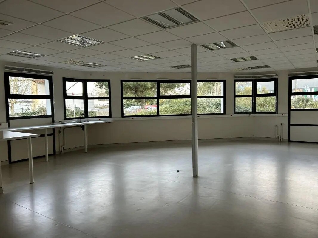 Office in Saint-Brevin-les-Pins for sale Interior Photo- Image 1 of 8