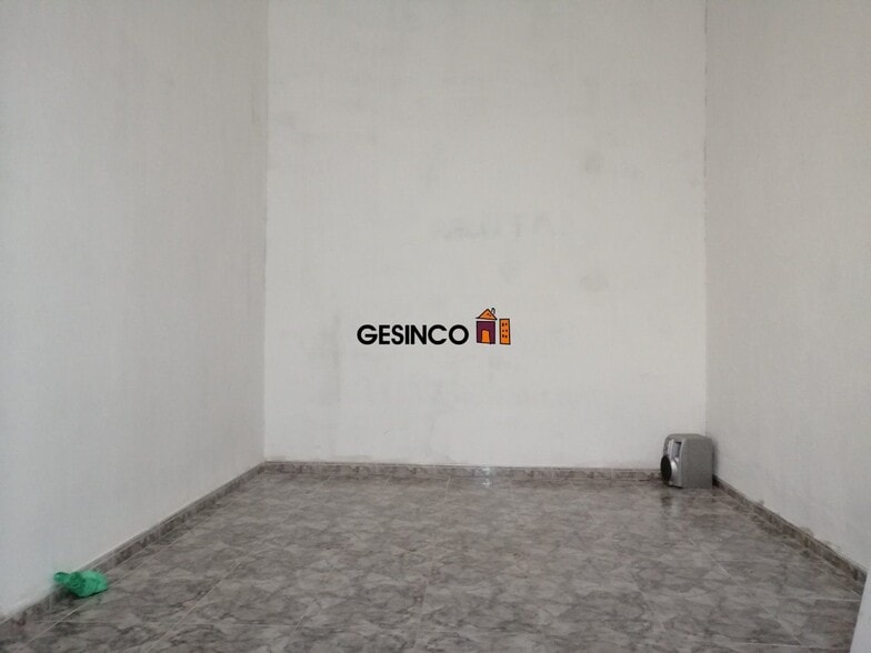 Retail in Ontinyent for lease - Building Photo - Image 3 of 5