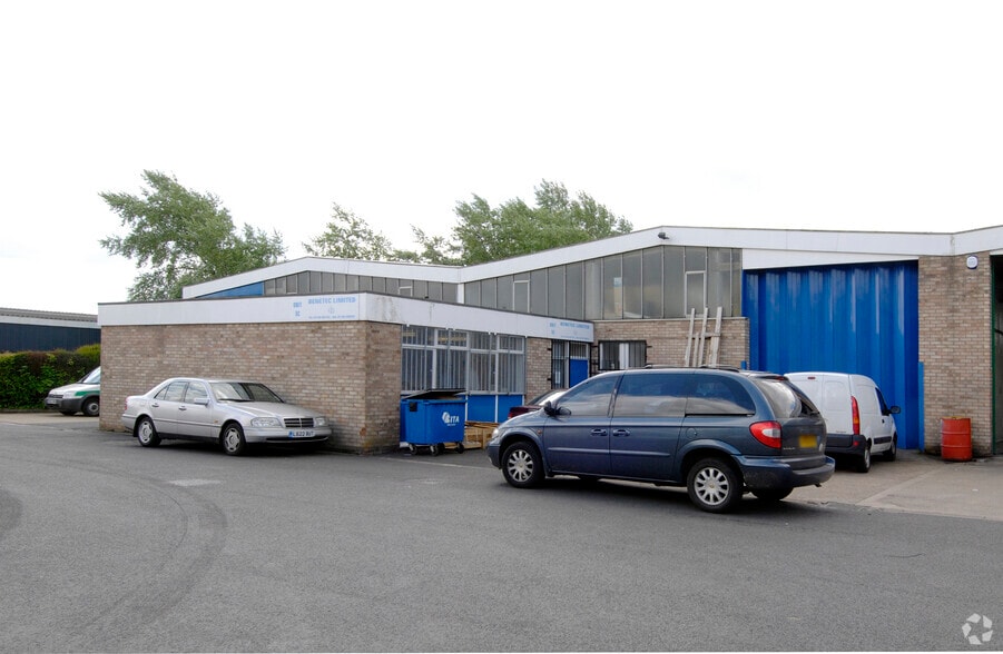 4-6 Consul Rd, Rugby for lease - Building Photo - Image 2 of 8