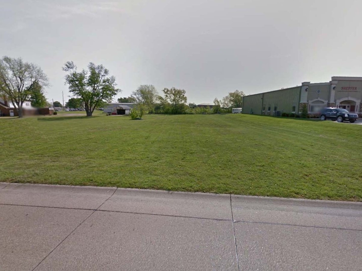 1445 N Royal Ave, Evansville, IN 47715 | LoopNet