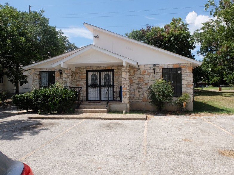 1104 E 12th St, Austin, TX for sale - Building Photo - Image 1 of 1