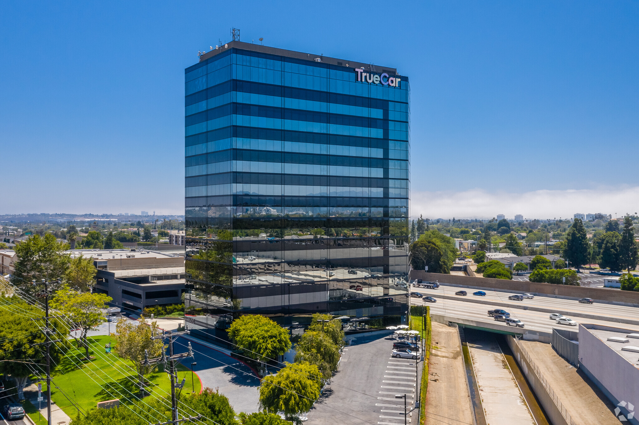 3415 S Sepulveda Blvd, Los Angeles, CA for lease Building Photo- Image 1 of 9