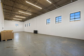 280 N Midland Ave, Saddle Brook, NJ for lease Interior Photo- Image 2 of 5