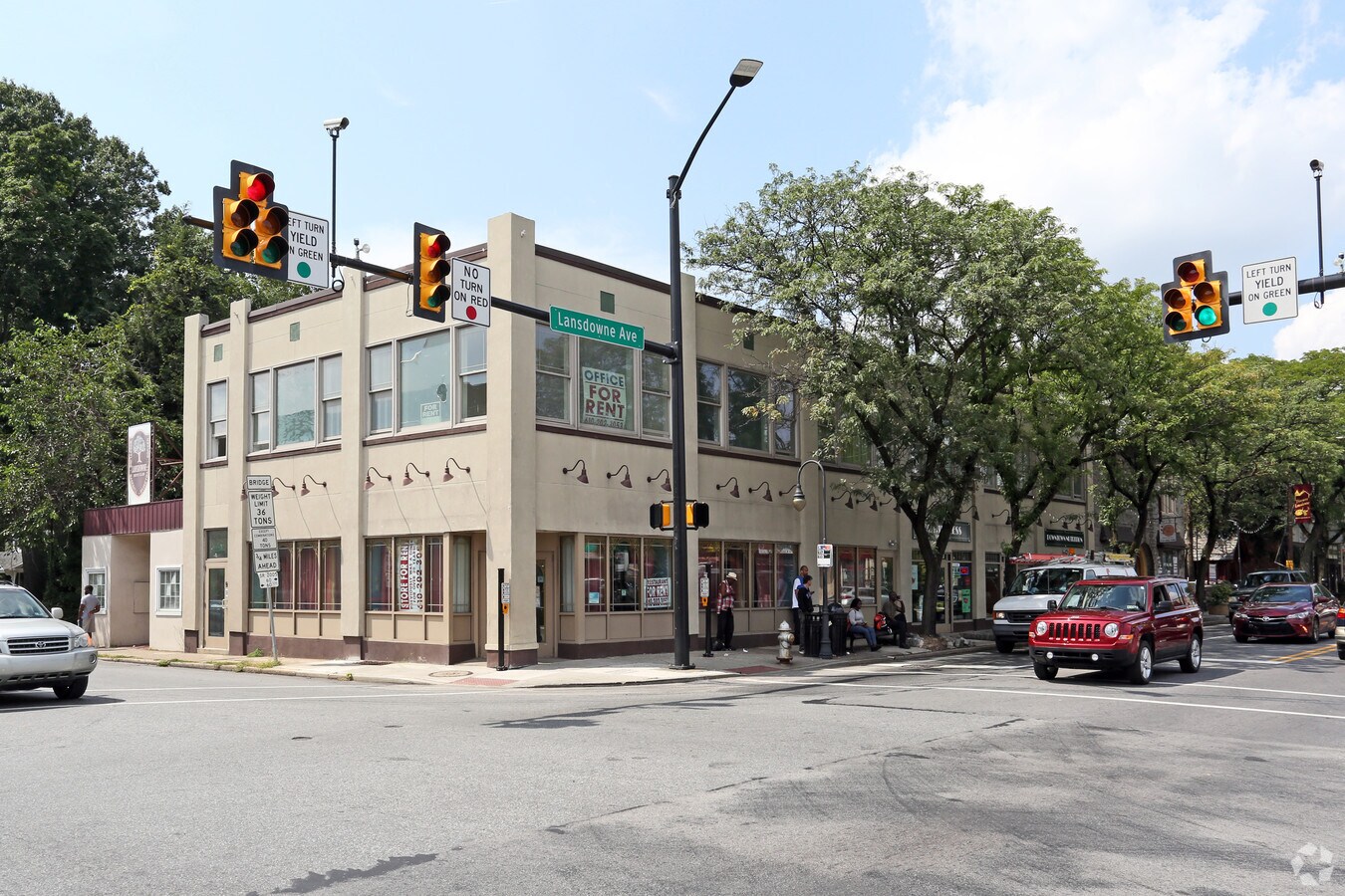 212 N Lansdowne Ave, Lansdowne, PA 19050