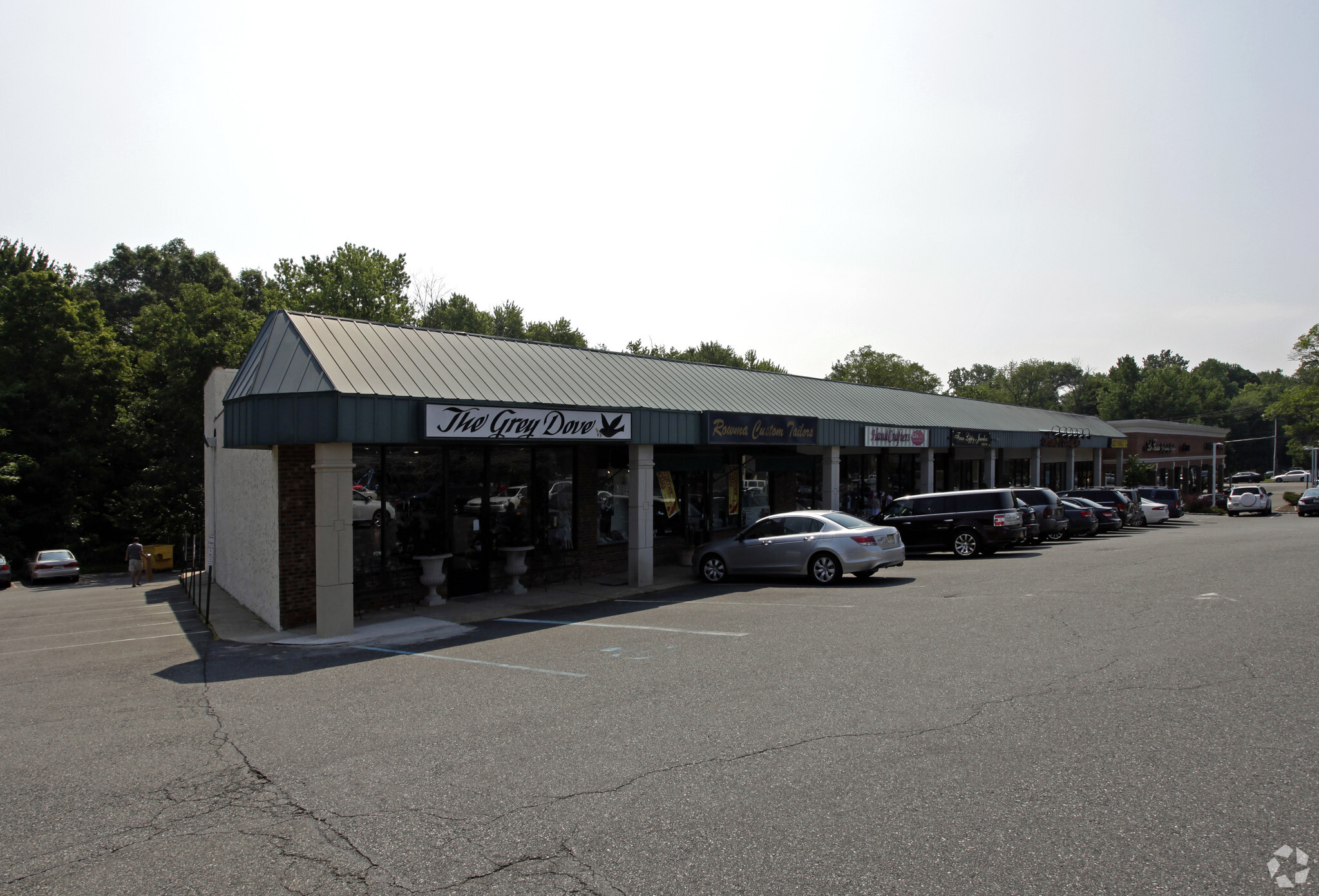 159-169 S Livingston Ave, Livingston, NJ for lease Primary Photo- Image 1 of 5