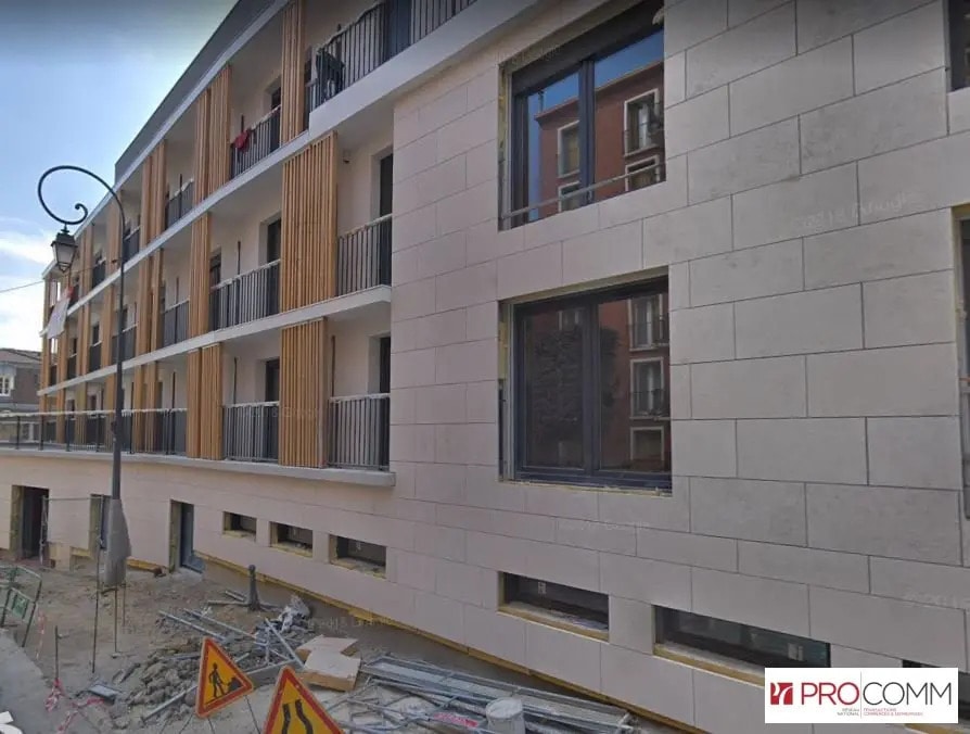 Office in Issy-les-Moulineaux for lease Building Photo- Image 1 of 5