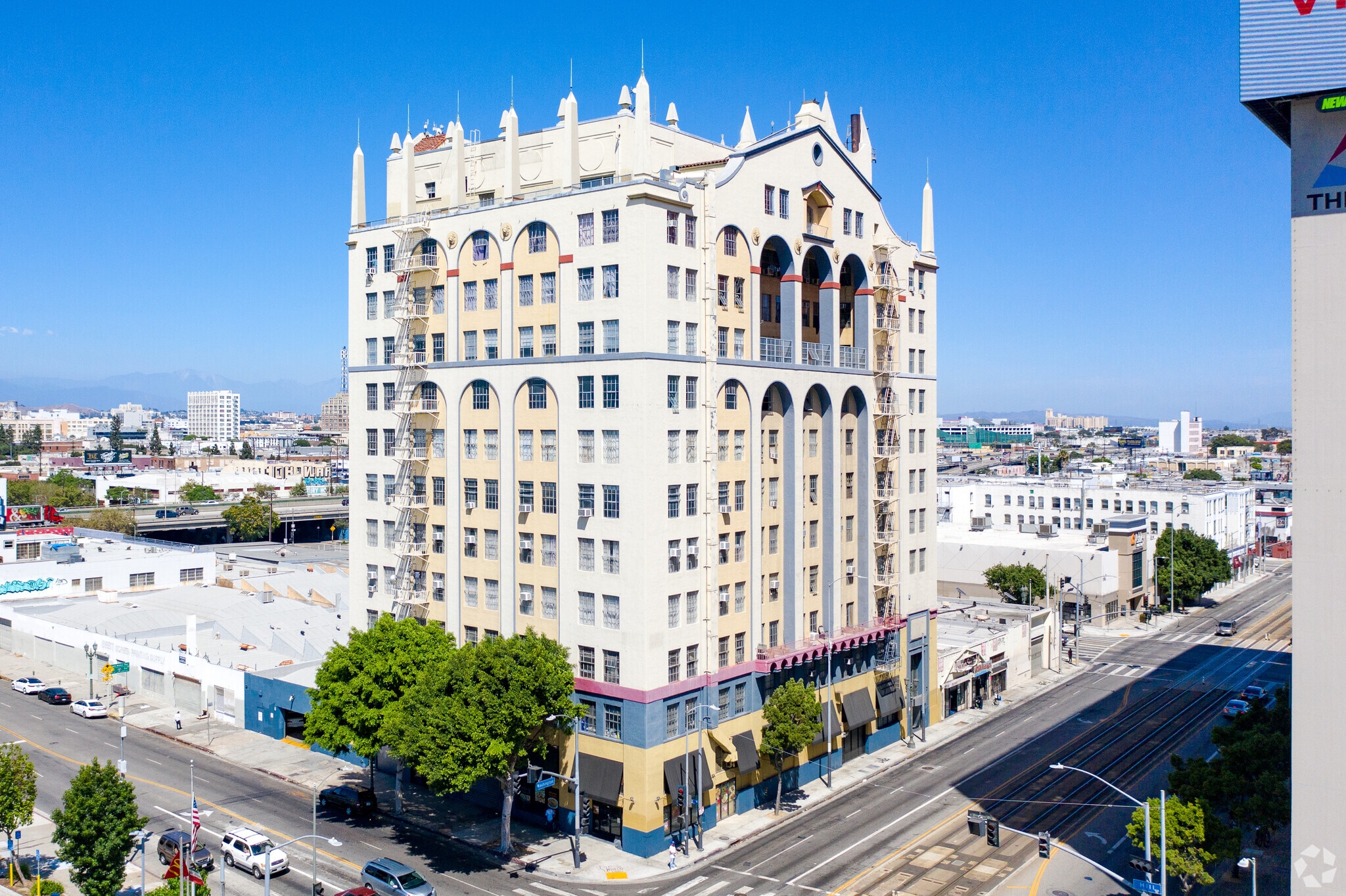155 W Washington Blvd, Los Angeles, CA for lease Building Photo- Image 1 of 8