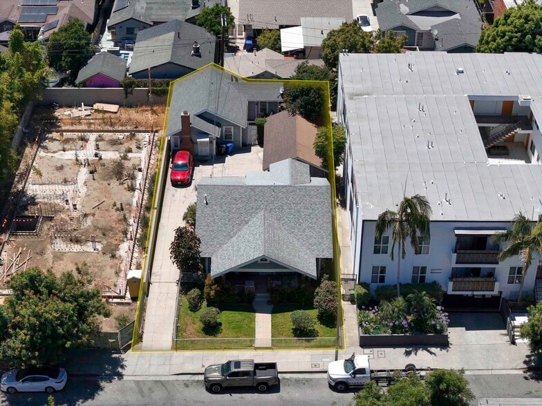 1539 Gordon St, Los Angeles, CA for sale - Aerial - Image 1 of 8