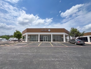 6737 Poss Rd, San Antonio, TX for lease Building Photo- Image 1 of 14