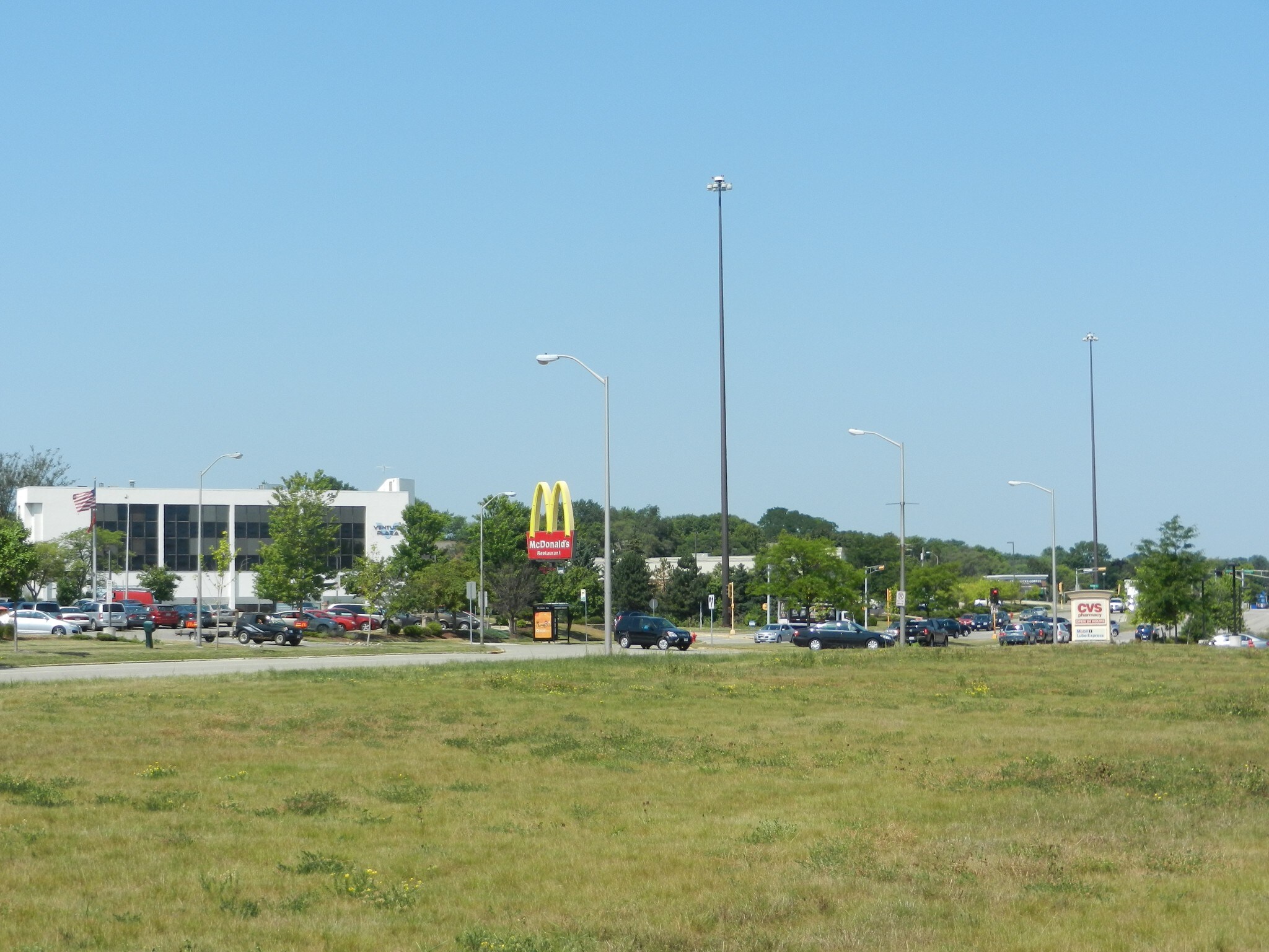 N83W15550 Appleton Ave, Menomonee Falls, WI for sale Building Photo- Image 1 of 1