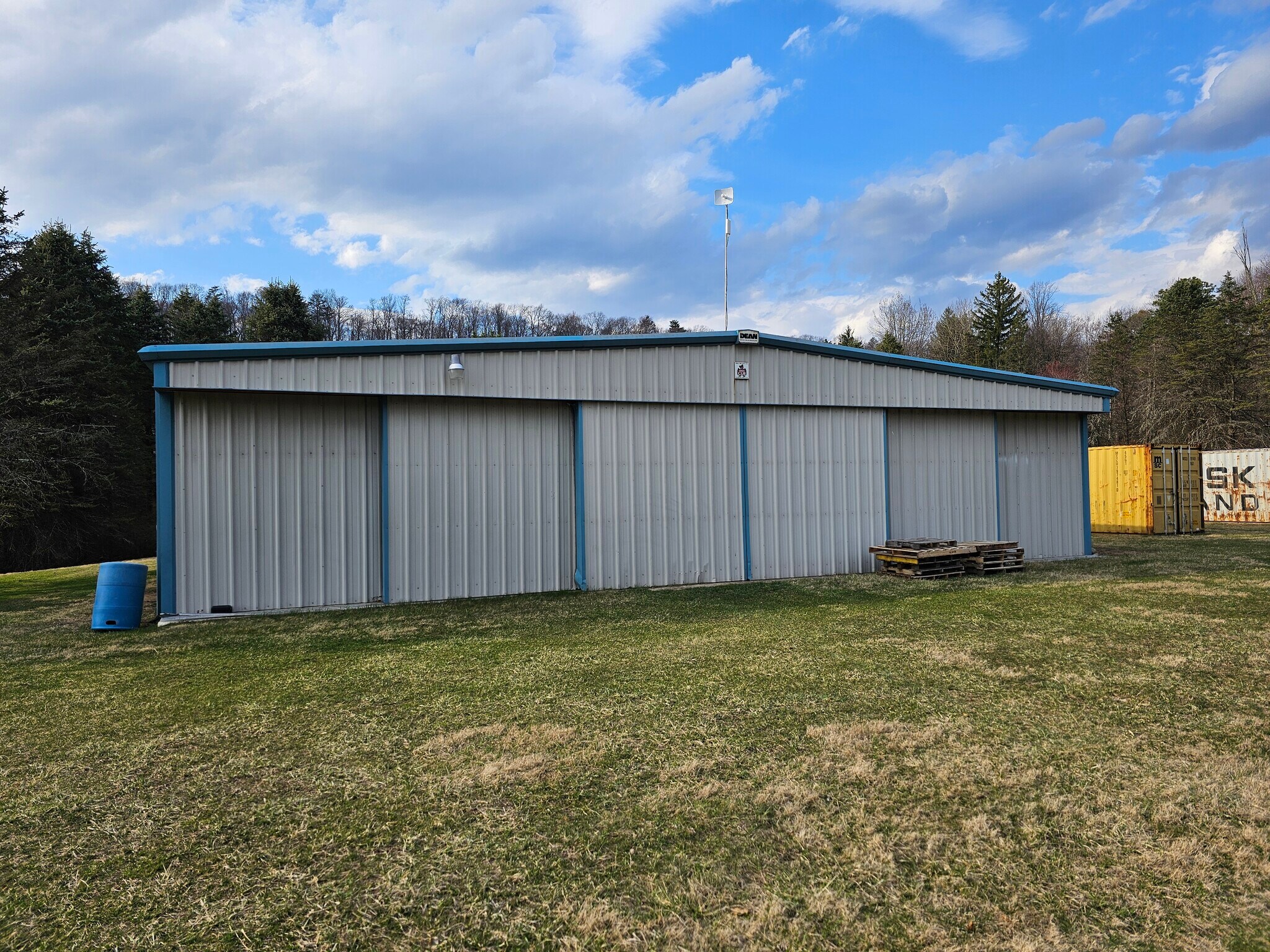 351 Lower Cherry Valley Rd, Saylorsburg, PA for lease Primary Photo- Image 1 of 12