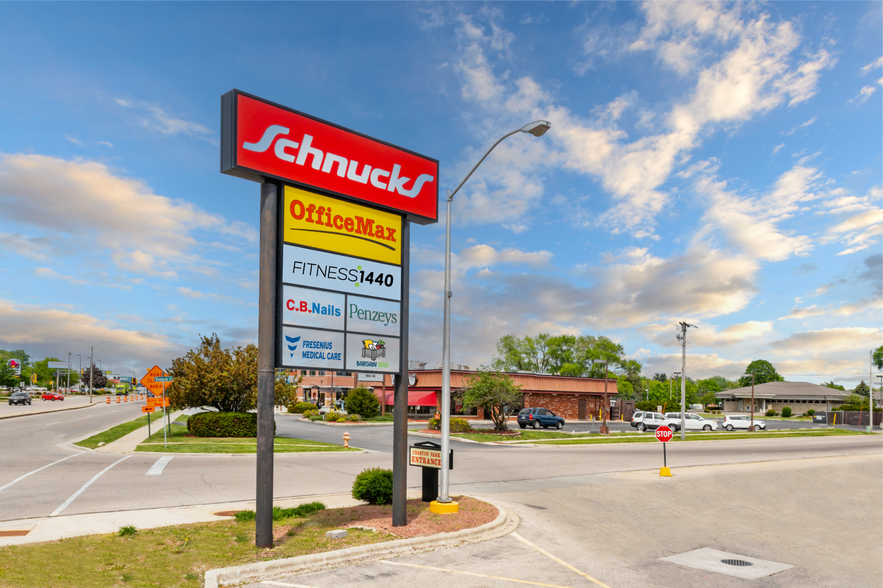 1319-1413 Creston Park Dr, Janesville, WI for lease - Building Photo - Image 2 of 14