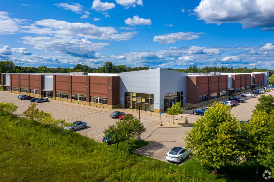 3785 Pheasant Ridge Dr NE, Blaine, MN for sale - Building Photo - Image 1 of 1